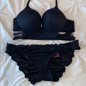 Victoria’s Secret bombshell long line bikini top